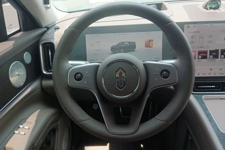 Used Hima AITO M9 2025 Extended-Range Ultra Version 52 kWh 5-Seater Edition Steering Wheel