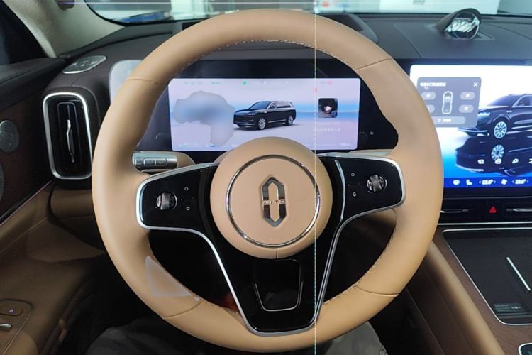 Used Hima AITO M9 2025 Extended-Range Ultra Version 52 kWh 6-Seater Steering Wheel