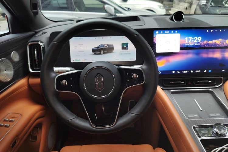 Used Hima AITO M9 2025 Extended-Range Ultra Version 52 kWh 6-Seater Steering Wheel