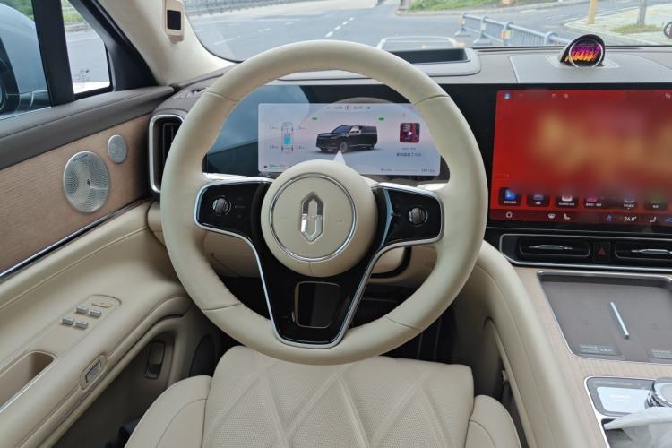Used Hima AITO M9 2025 Extended-Range Ultra Version 52 kWh 6-Seater Steering Wheel