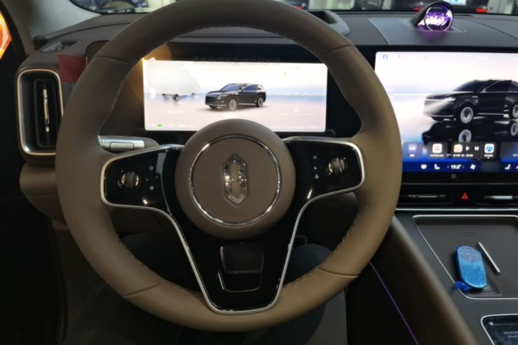 Used Hima AITO M9 2025 Pure Electric Ultra Version 100 kWh 6-Seater Model Steering Wheel
