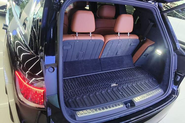 Used Hima AITO M9 2025 Extended-Range Ultra Version 52 kWh 6-Seater Trunk