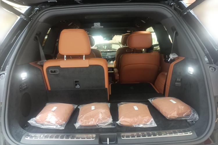 Used Hima AITO M9 2025 Extended-Range Ultra Version 52 kWh 6-Seater Trunk