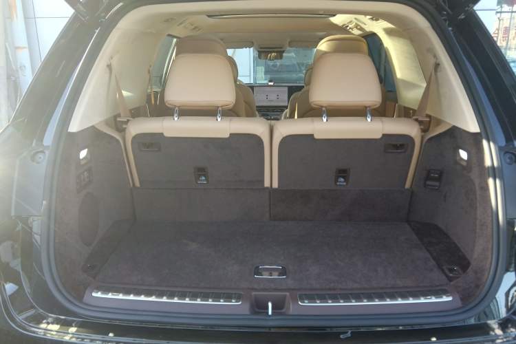 Used Hima AITO M9 2025 Extended-Range Ultra Version 52 kWh 6-Seater Trunk