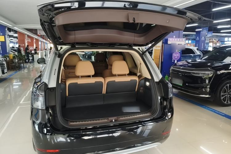 Used Hima AITO M9 2025 Extended-Range Ultra Version 52 kWh 6-Seater Trunk
