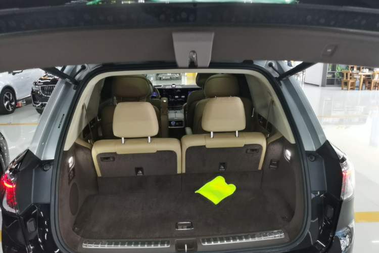 Used Hima AITO M9 2025 Extended-Range Ultra Version 52 kWh 6-Seater Trunk