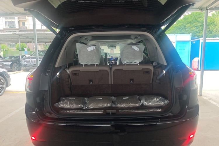 Used Hima AITO M9 2025 Model Range-Extended Max Edition 52kWh 6-seater (896-line LiDAR) Trunk