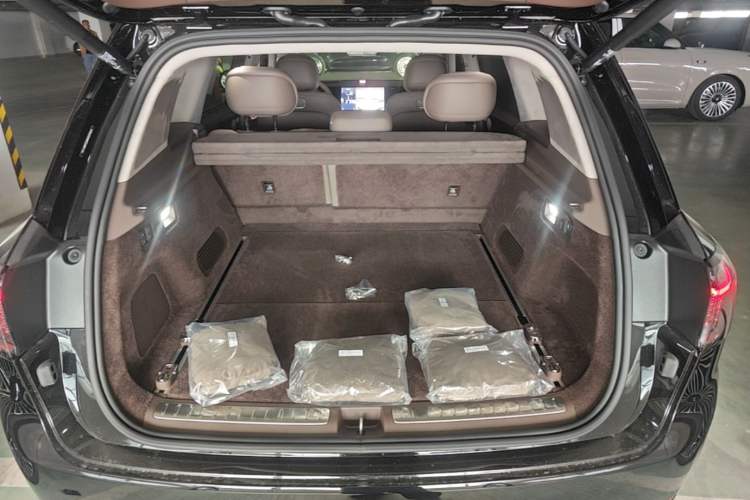 Used Hima AITO M9 2025 Extended-Range Ultra Version 52 kWh 5-Seater Edition Trunk