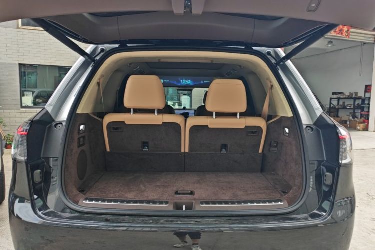 Used Hima AITO M9 2025 Extended-Range Ultra Version 52 kWh 6-Seater Trunk