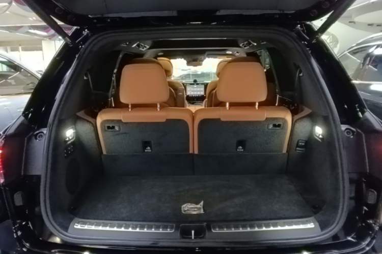 Used Hima AITO M9 2025 Extended-Range Ultra Version 52 kWh 6-Seater Trunk