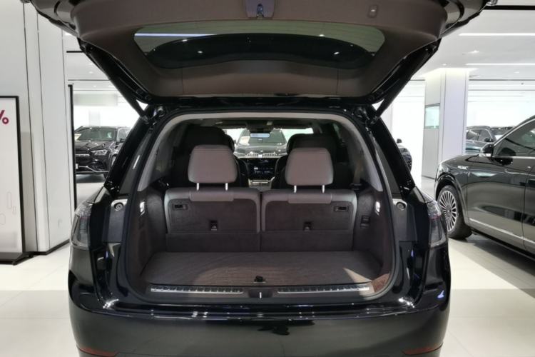 Used Hima AITO M9 2025 Extended-Range Max Version 52 kWh 6-Seater Edition Trunk