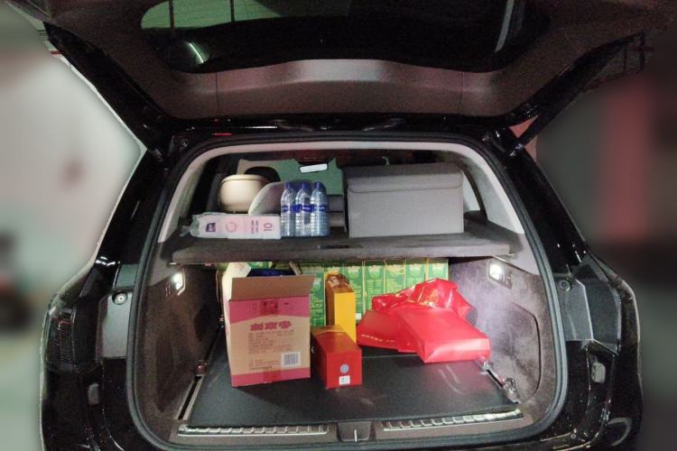 Used Hima AITO M9 2025 Extended-Range Max Version 52 kWh 5-Seater Edition Trunk