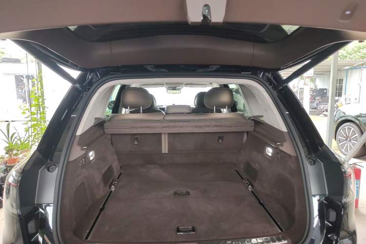 Used Hima AITO M9 2025 Extended-Range Ultra Version 52 kWh 5-Seater Edition Trunk