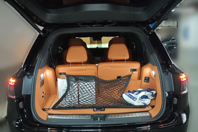 Used Hima AITO M9 2025 Extended-Range Max Version 52 kWh 6-Seater Edition Trunk