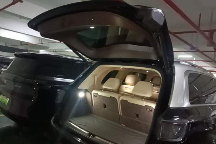 Used Hima AITO M9 2025 Extended-Range Ultra Version 52 kWh 6-Seater Trunk