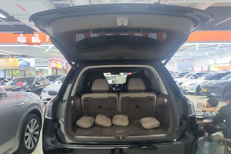 Used Hima AITO M9 2025 Extended-Range Ultra Version 52 kWh 6-Seater Trunk