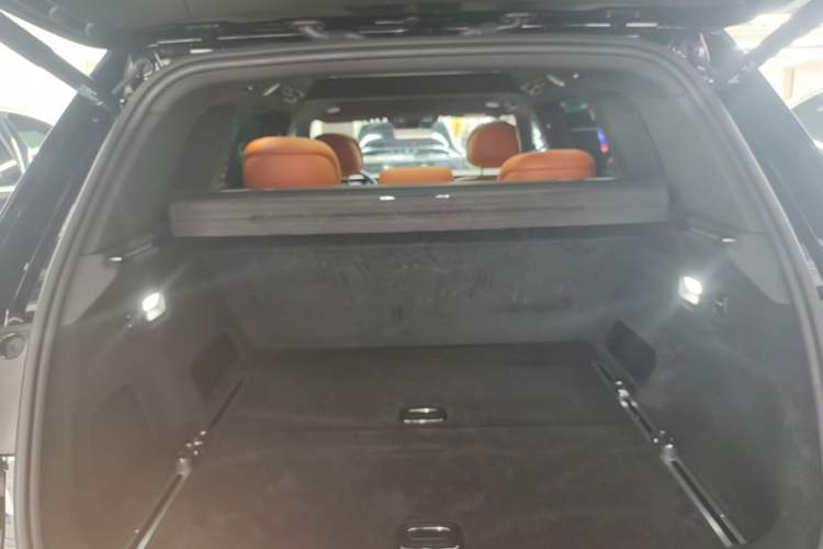 Used Hima AITO M9 2025 Extended-Range Ultra Version 52 kWh 5-Seater Edition Trunk