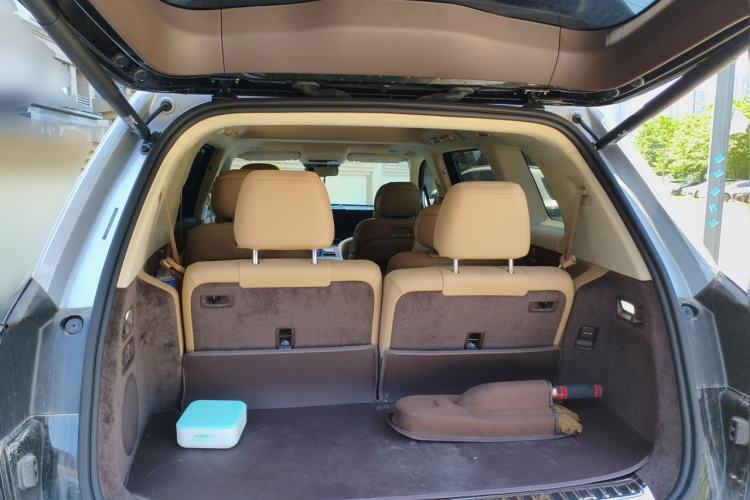 Used Hima AITO M9 2025 Extended-Range Max Version 52 kWh 6-Seater Edition Trunk