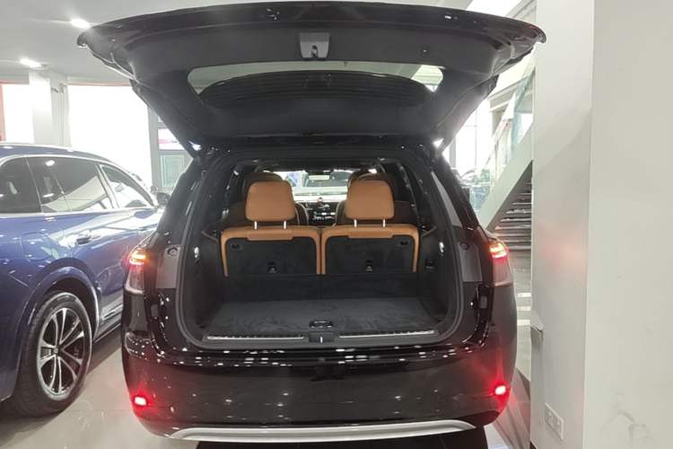 Used Hima AITO M9 2025 Extended-Range Ultra Version 52 kWh 6-Seater Trunk