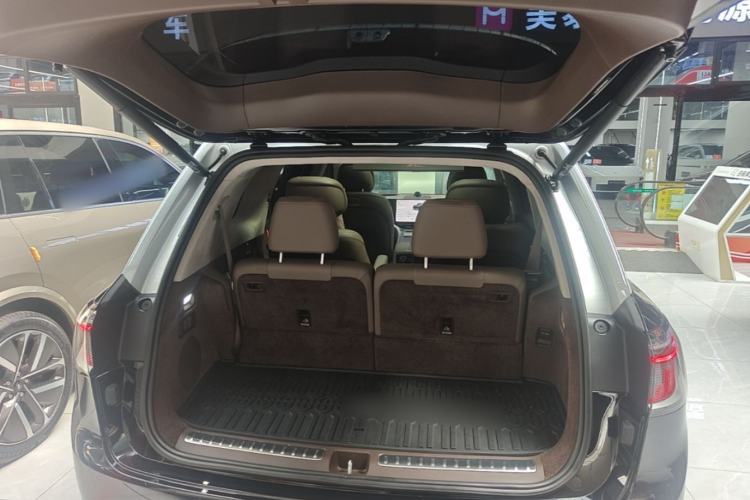Used Hima AITO M9 2025 Extended-Range Ultra Version 52 kWh 6-Seater Trunk