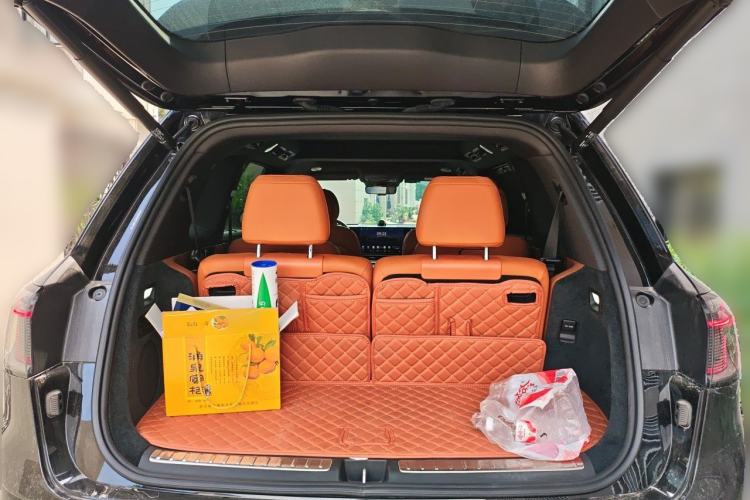 Used Hima AITO M9 2025 Extended-Range Max Version 52 kWh 6-Seater Edition Trunk