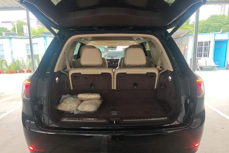 Used Hima AITO M9 2025 Model Range-Extended Ultra Edition 52kWh 6-seater (896-line LiDAR) Trunk
