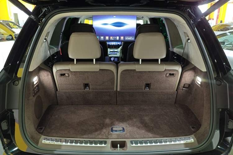 Used Hima AITO M9 2025 Extended-Range Ultra Version 52 kWh 6-Seater Trunk