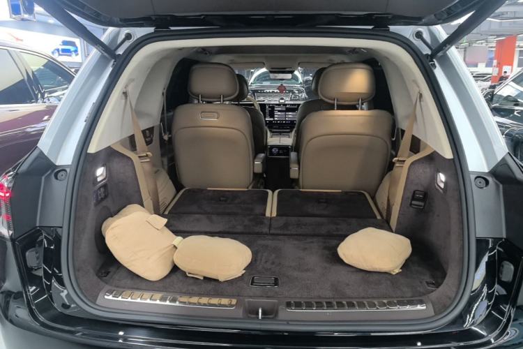 Used Hima AITO M9 2025 Extended-Range Ultra Version 52 kWh 6-Seater Trunk