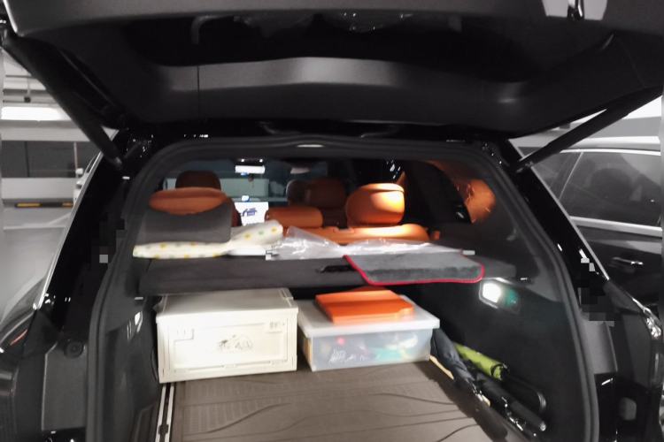Used Hima AITO M9 2025 Extended-Range Max Version 52 kWh 5-Seater Edition Trunk