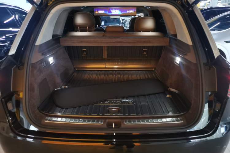 Used Hima AITO M9 2025 Extended-Range Ultra Version 52 kWh 5-Seater Edition Trunk