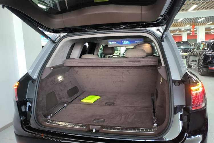 Used Hima AITO M9 2025 Extended-Range Ultra Version 52 kWh 5-Seater Edition Trunk