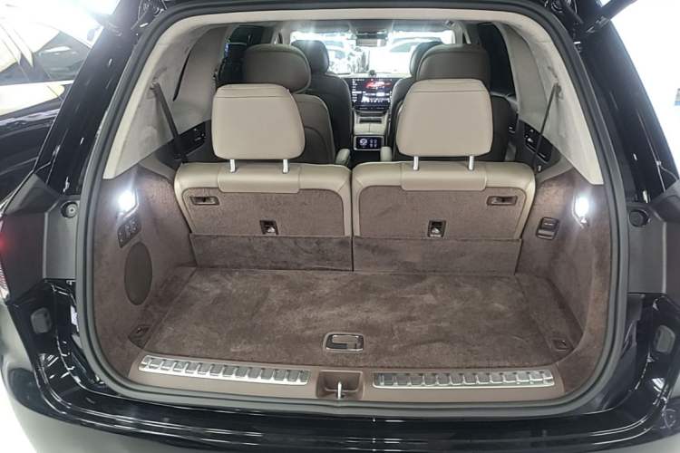 Used Hima AITO M9 2025 Extended-Range Ultra Version 52 kWh 6-Seater Trunk