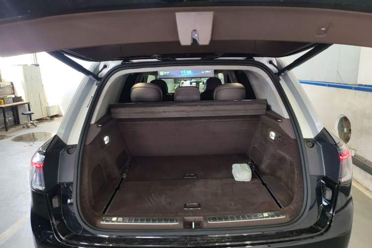 Used Hima AITO M9 2025 Extended-Range Ultra Version 52 kWh 5-Seater Edition Trunk