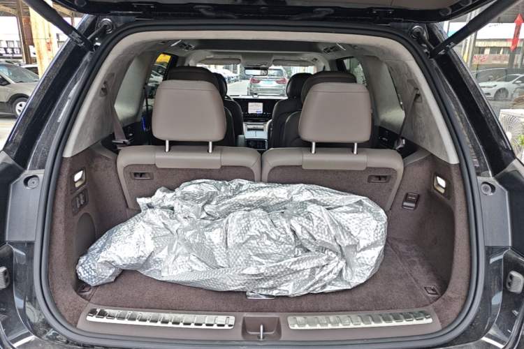 Used Hima AITO M9 2025 Extended-Range Ultra Version 52 kWh 6-Seater Trunk