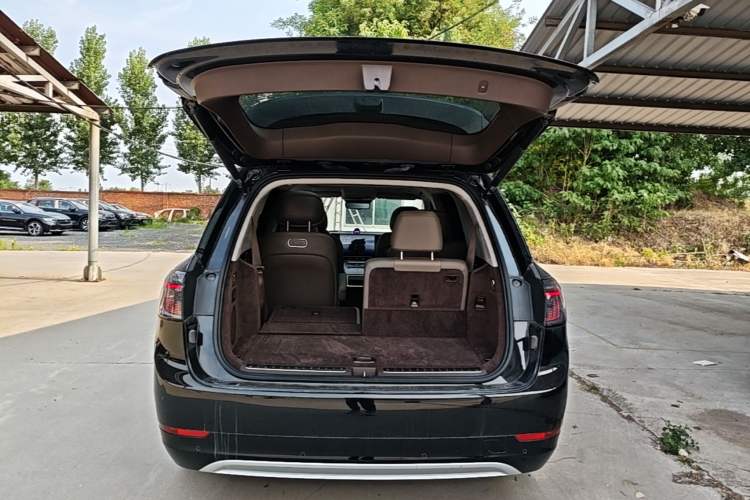 Used Hima AITO M9 2025 Extended-Range Ultra Version 52 kWh 6-Seater Trunk
