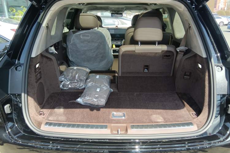 Used Hima AITO M9 2025 Extended-Range Ultra Version 52 kWh 6-Seater Trunk