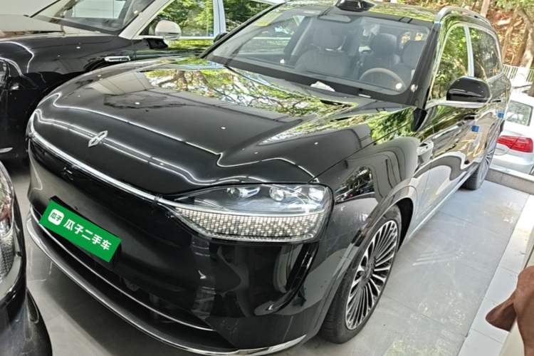 Hima AITO M9 2025 Extended-Range Ultra Version 52 kWh 6-Seater
