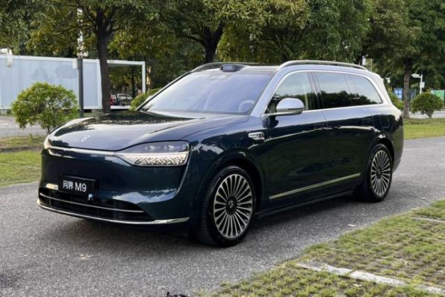 Used Hima AITO M9 2025 Extended-Range Ultra Version 52 kWh 6-Seater