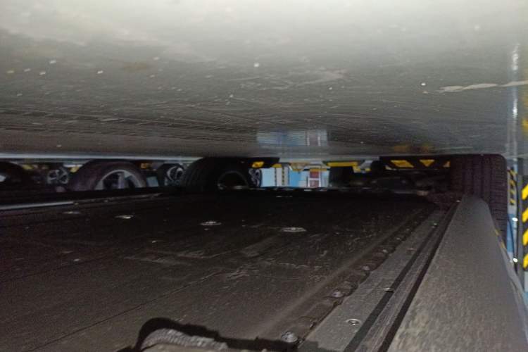 Used Hima AITO M9 2025 All-Electric Max Version 100 kWh 6-Seater Chassis Front Right