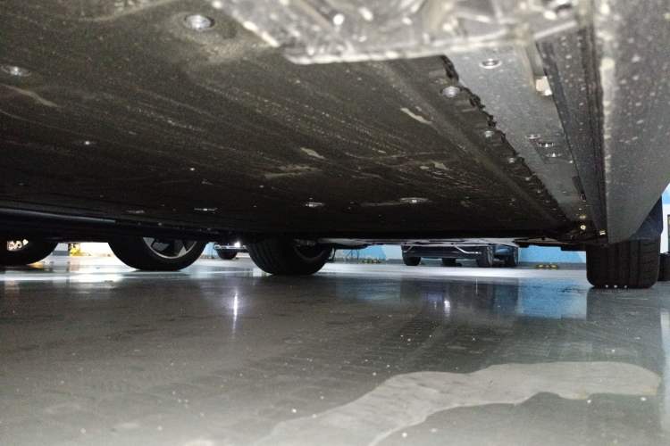 Used Hima AITO M9 2025 All-Electric Max Version 100 kWh 6-Seater Chassis Rear Right