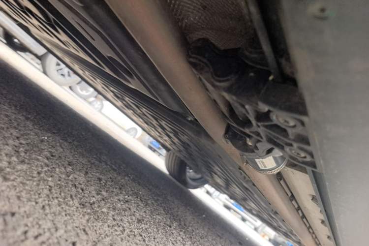 Used Hima AITO M9 2025 Extended-Range Ultra Version 52 kWh 6-Seater Chassis Rear Right