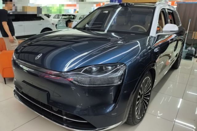 Used Hima AITO M9 2025 Extended-Range Ultra Version 52 kWh 6-Seater