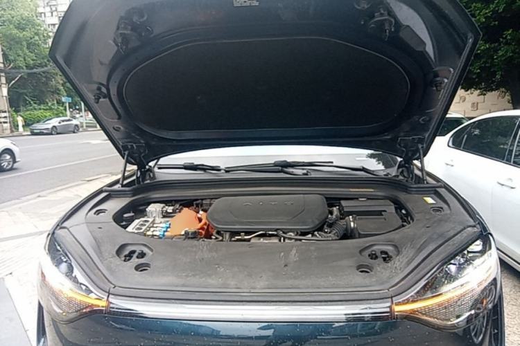 Used Hima AITO M9 2025 Extended-Range Ultra Version 52 kWh 6-Seater Engine Bay