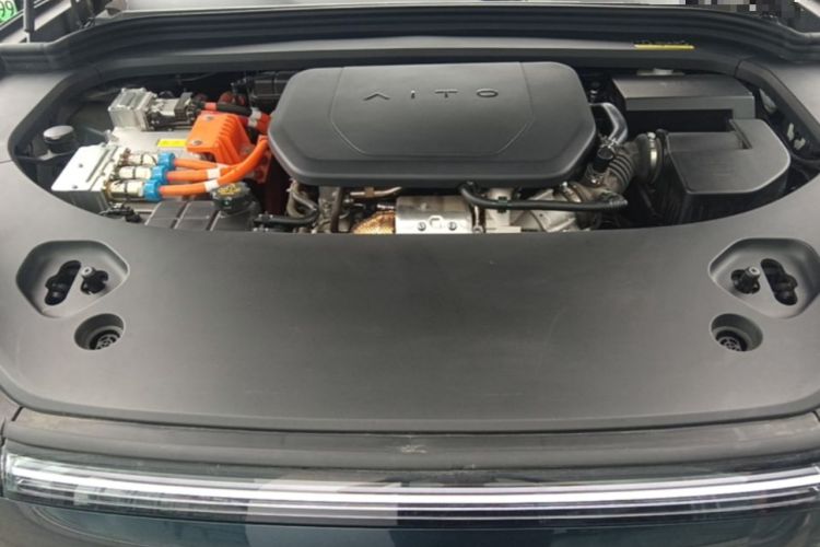 Used Hima AITO M9 2025 Extended-Range Ultra Version 52 kWh 6-Seater Engine Bay
