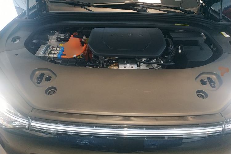 Used Hima AITO M9 2025 Extended-Range Ultra Version 52 kWh 6-Seater Engine Bay