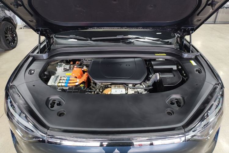 Used Hima AITO M9 2025 Extended-Range Ultra Version 52 kWh 6-Seater Engine Bay