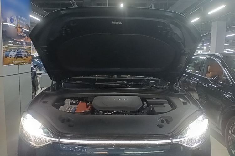 Used Hima AITO M9 2025 Extended-Range Ultra Version 52 kWh 6-Seater Engine Bay