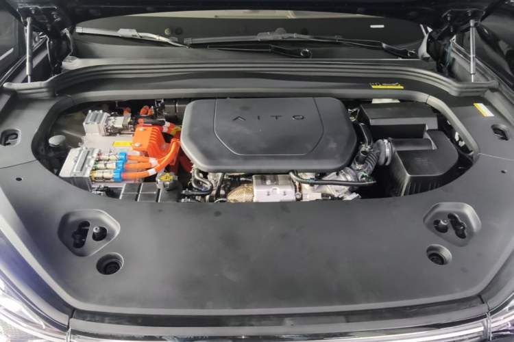 Used Hima AITO M9 2025 Extended-Range Ultra Version 52 kWh 6-Seater Engine Bay