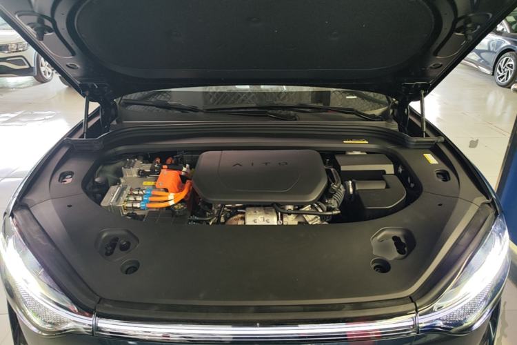 Used Hima AITO M9 2025 Extended-Range Ultra Version 52 kWh 6-Seater Engine Bay