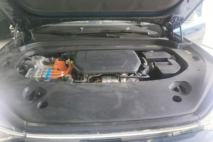 Used Hima AITO M9 2025 Extended-Range Ultra Version 52 kWh 6-Seater Engine Bay